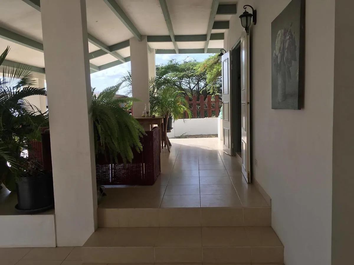 Studio Zara Apartment Savaneta